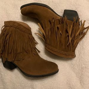 Beast Fashion Tassle Booties